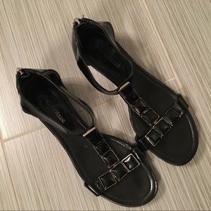 enzo sandals